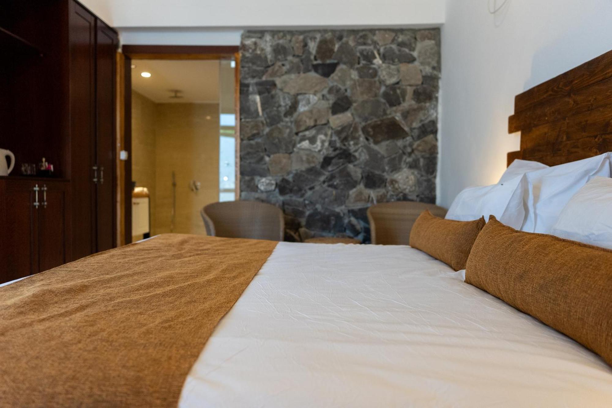 Adama Boutique Hotel ミツペ・ラモン エクステリア 写真