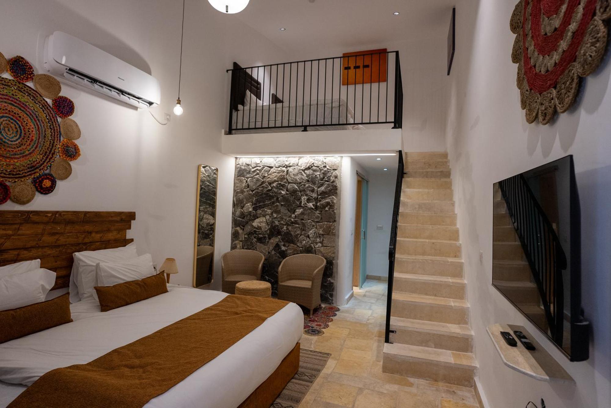 Adama Boutique Hotel ミツペ・ラモン エクステリア 写真