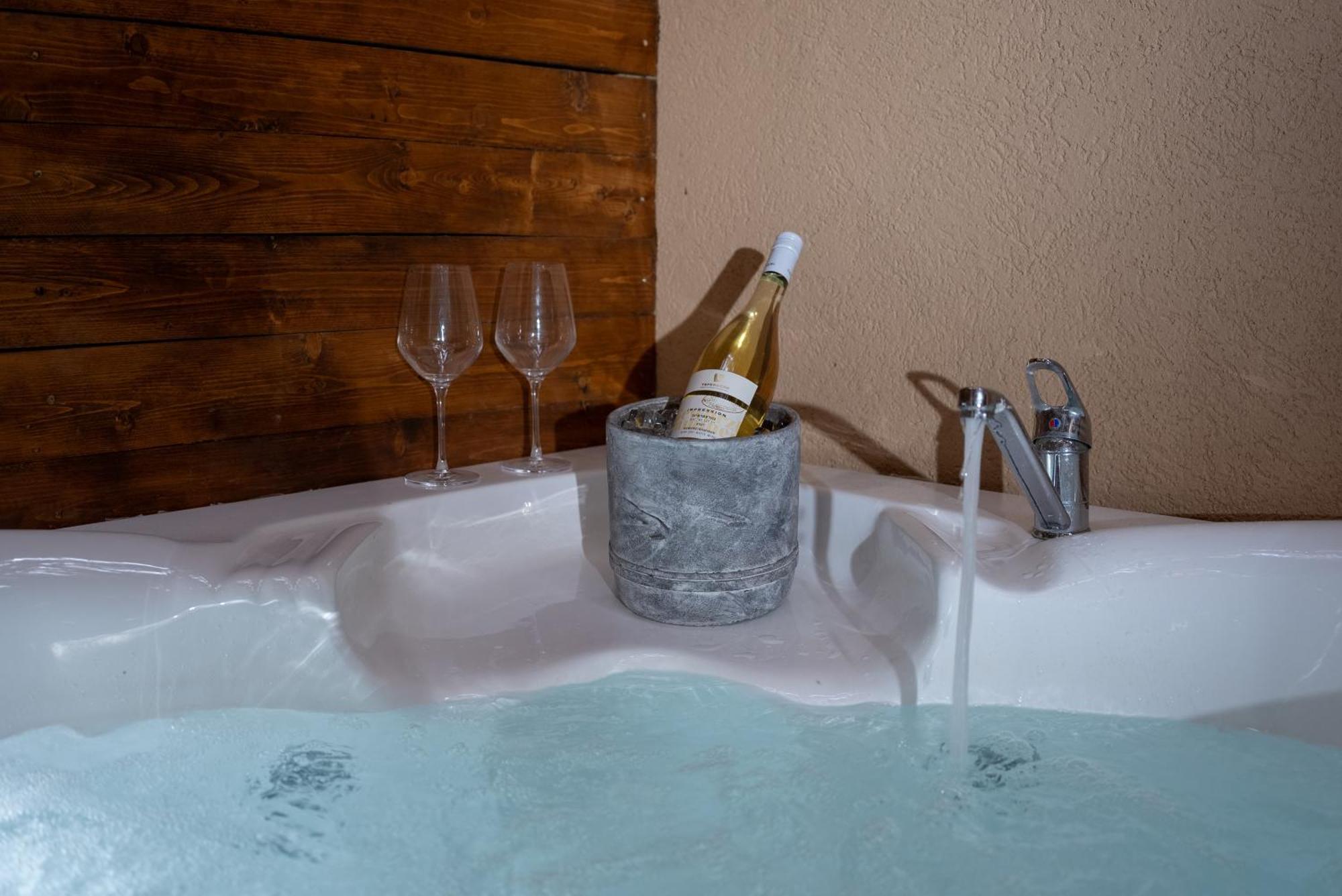 Adama Boutique Hotel ミツペ・ラモン エクステリア 写真